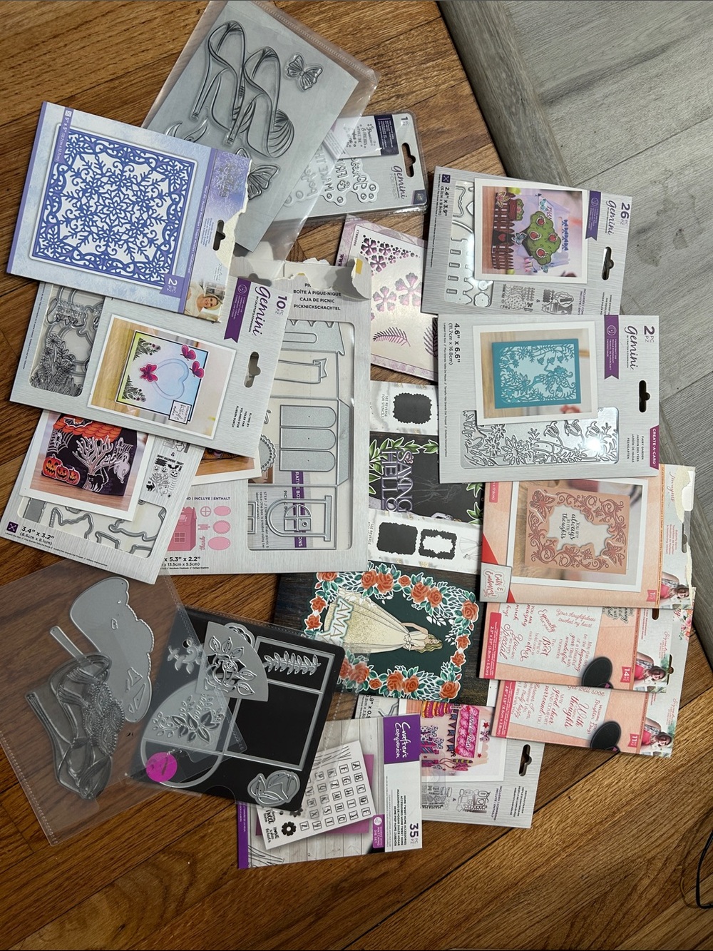 Assorted Craft Die Cuts & Stencils Trio-Tone Set - White, Purple, Teal